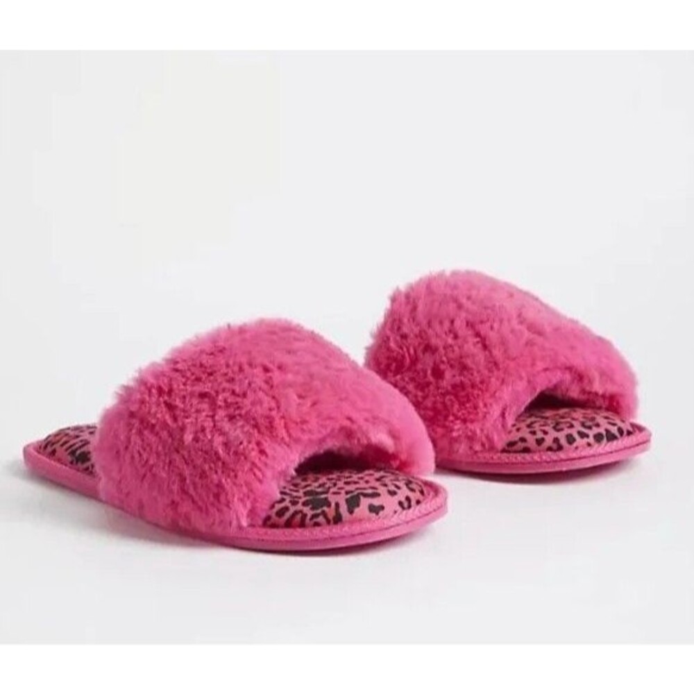 7 W NWT Torrid Fur Band Pink Fuzzy Leopard Sole Slipper